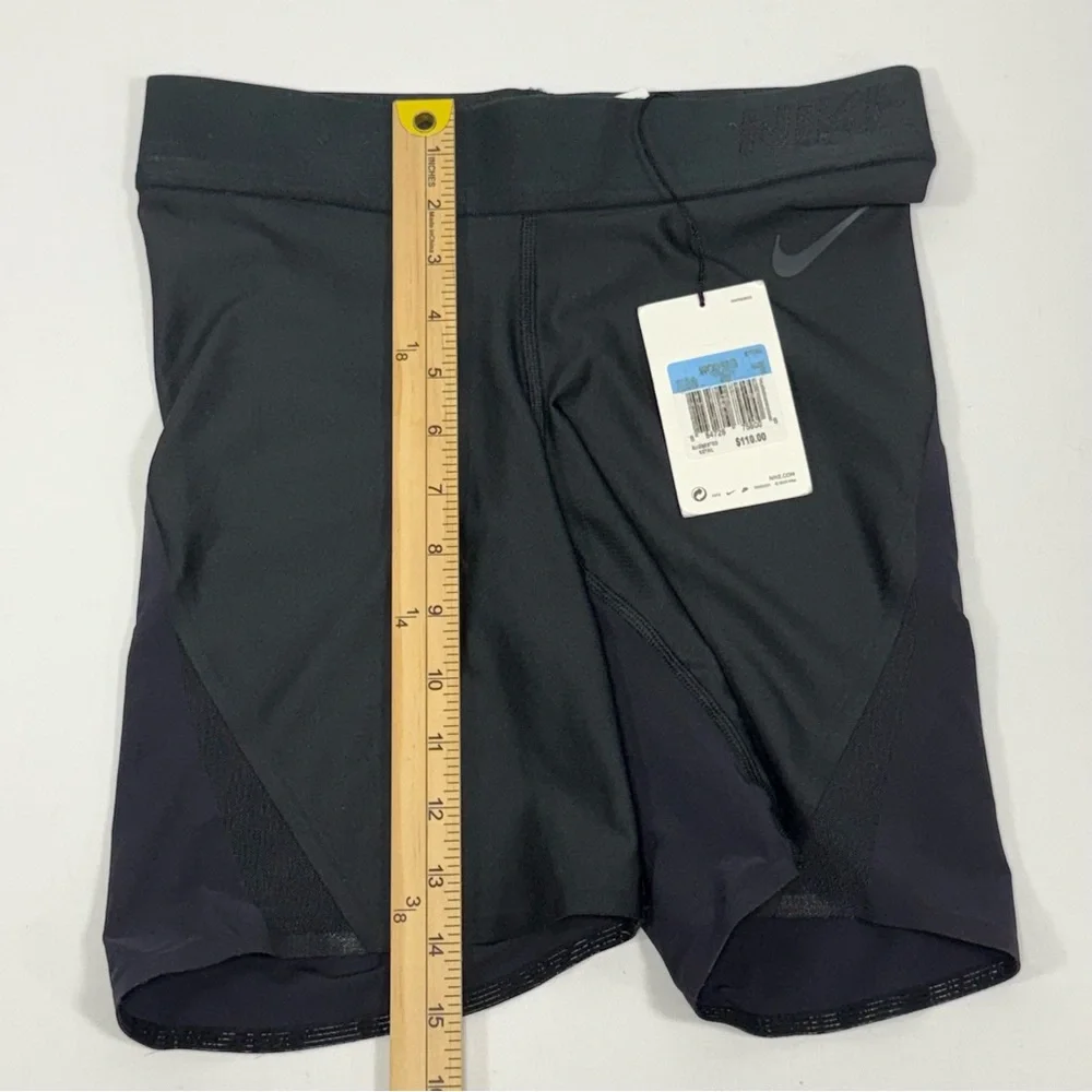 Nike pro combat
